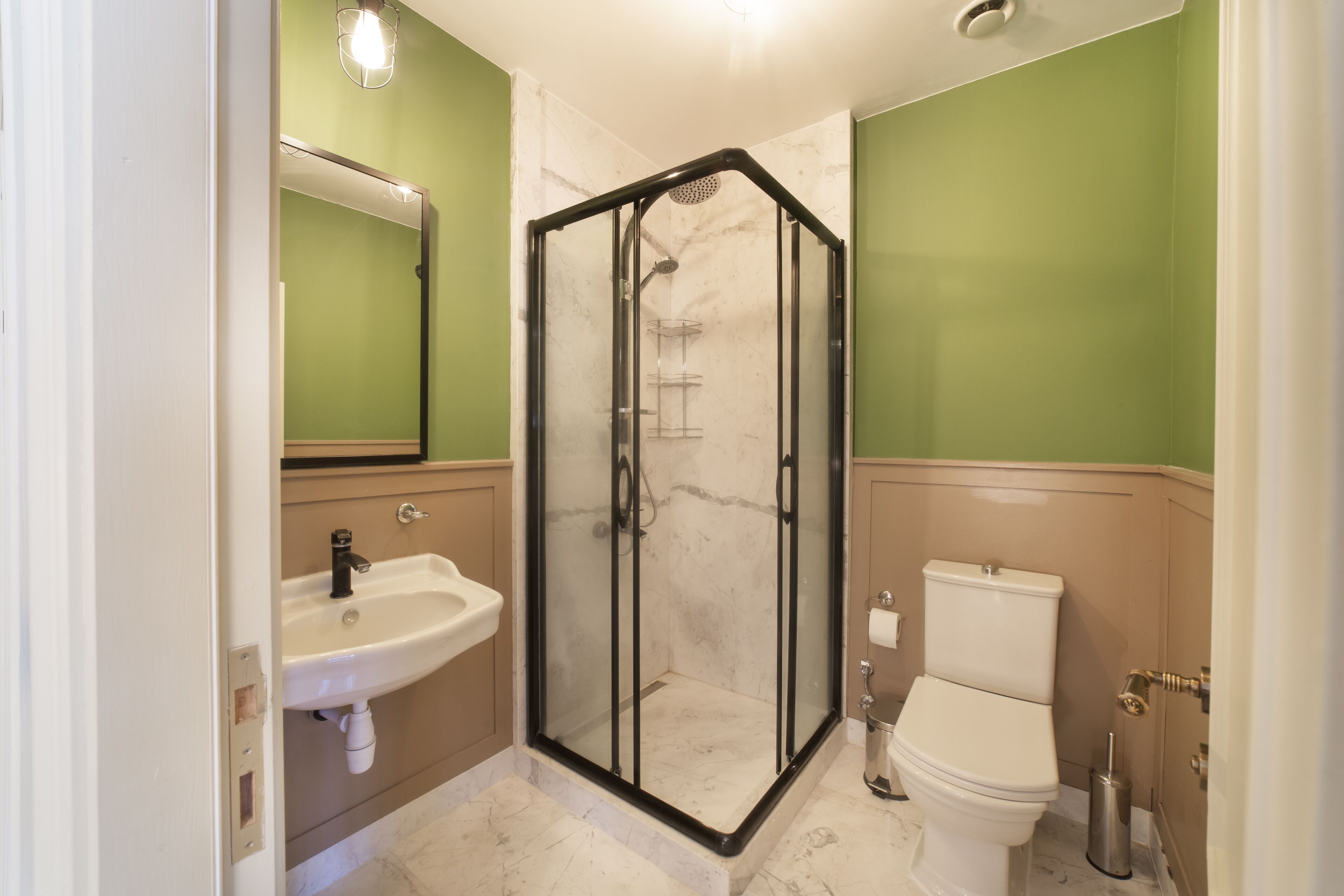 premier suite, kitchenette | bathroom | shower, designer toiletries, slippers, towels