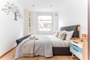 2 soverom, strykejern/-brett, wi-fi (inkludert) og sengetøy