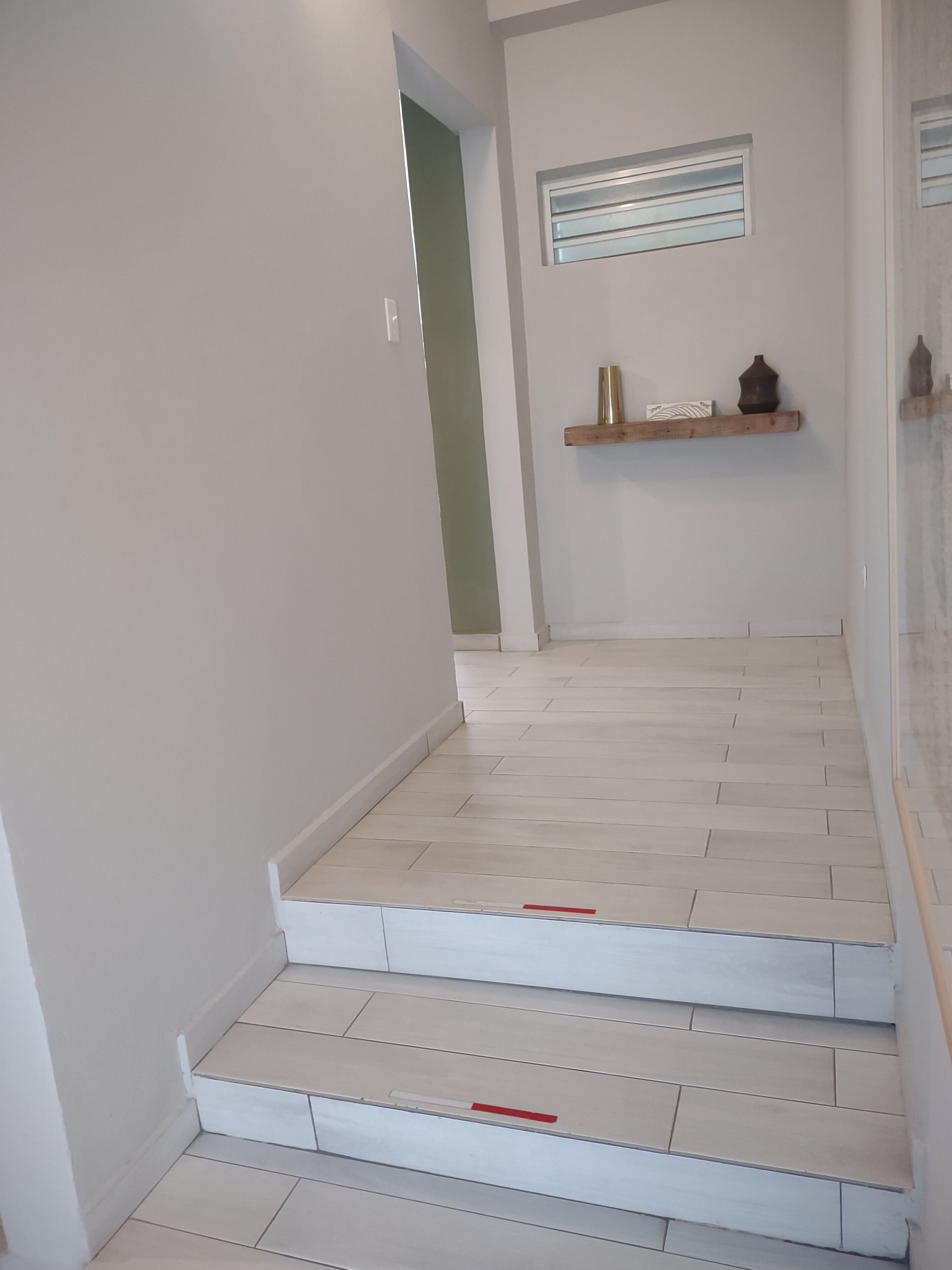 deluxe suite | living area | 43-inch smart tv with digital channels, tv, netflix