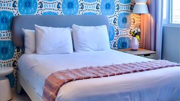 City kamer | Luxe beddengoed, pillowtop-bedden, individueel gedecoreerd