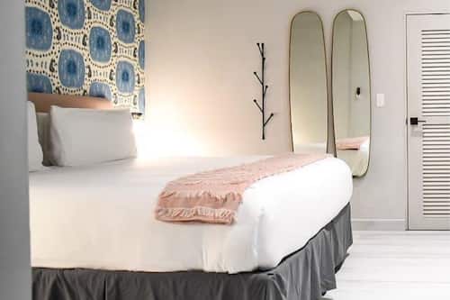 Camera Standard | Biancheria da letto di alta qualità, materassi a doppio strato