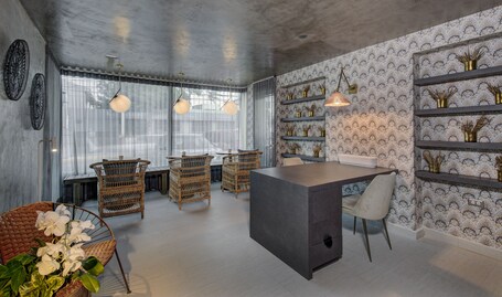 Tropica Beach Hotel - Image 16