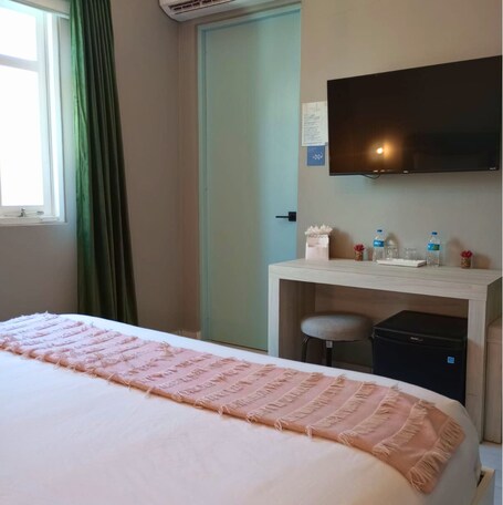 Tropica Beach Hotel - Image 98