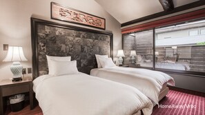 5 bedrooms, iron/ironing board, free WiFi, bed sheets