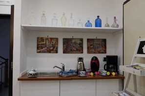 Breakfast area - Casa Marina (Naples)
