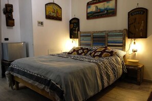 Down duvets, minibar, in-room safe, individually furnished - Casa Marina (Naples)