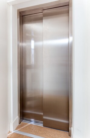 Property amenity - Greek Street Penthouse (London)
