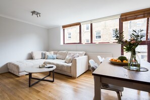 Rumah, 2 kamar tidur | Area keluarga | TV layar datar