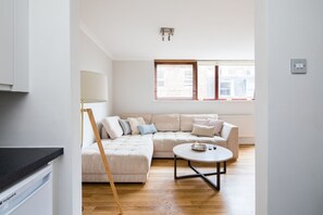 Rumah, 2 kamar tidur | Area keluarga | TV layar datar