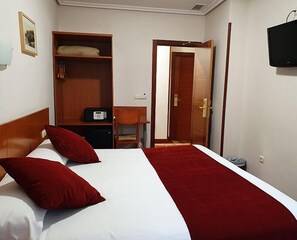 Double Interior Room - Pensión Alameda (San Sebastián)