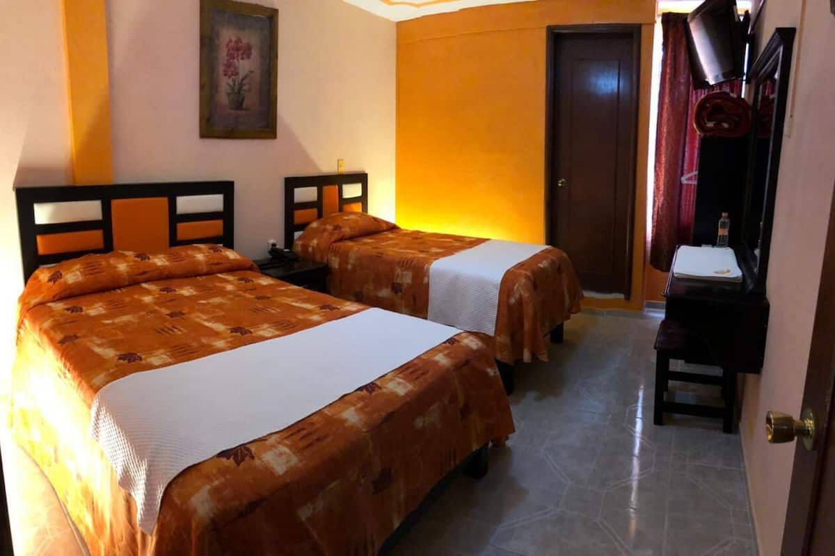 triple room | iron/ironing board, free wifi