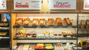 Desayuno continental (GBP 13 por persona)