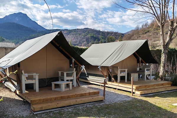 Economy-Zelt | 2 Schlafzimmer, kostenloses WLAN