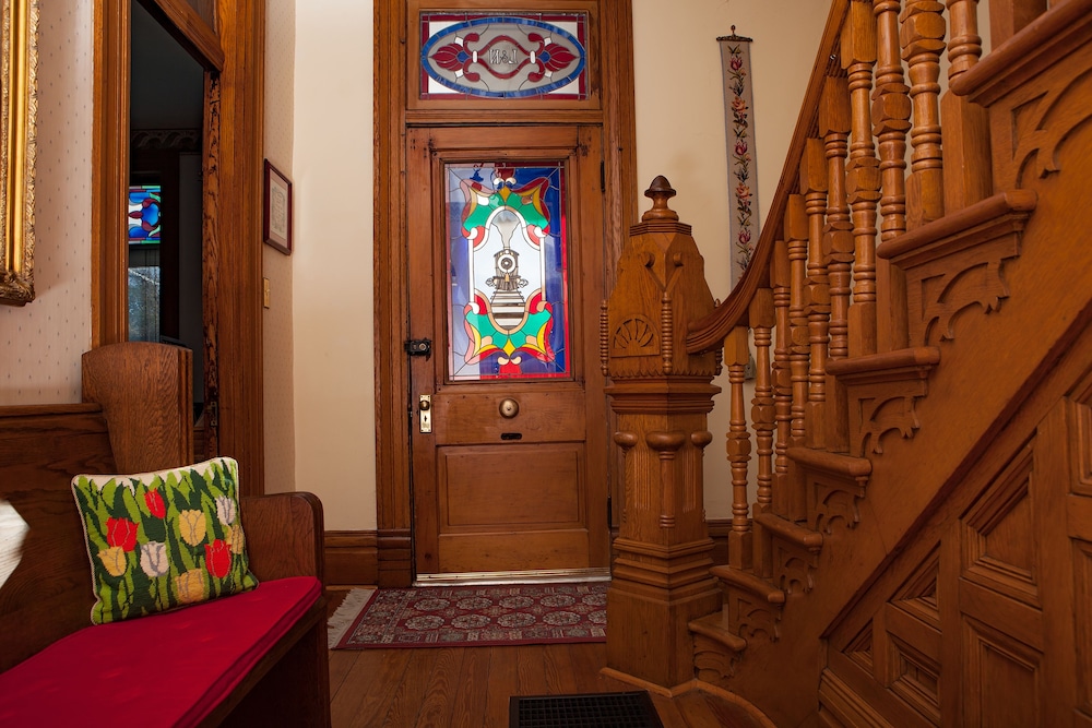 L&N Bed and Breakfast Ltd photo 6