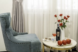 In-room dining - Phuc Thanh Hotel (Da Nang)