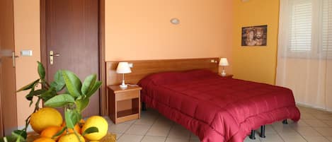 Basic Double Room, Balcony (Mandarino)