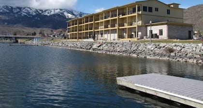 Howards On The River