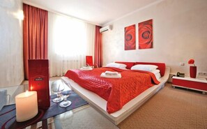 Superior Double Room | Premium bedding, in-room safe, desk, blackout drapes - Marinara (Odesa)