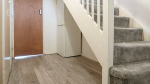 Staircase - Elland House Deluxe Guest Room (London)