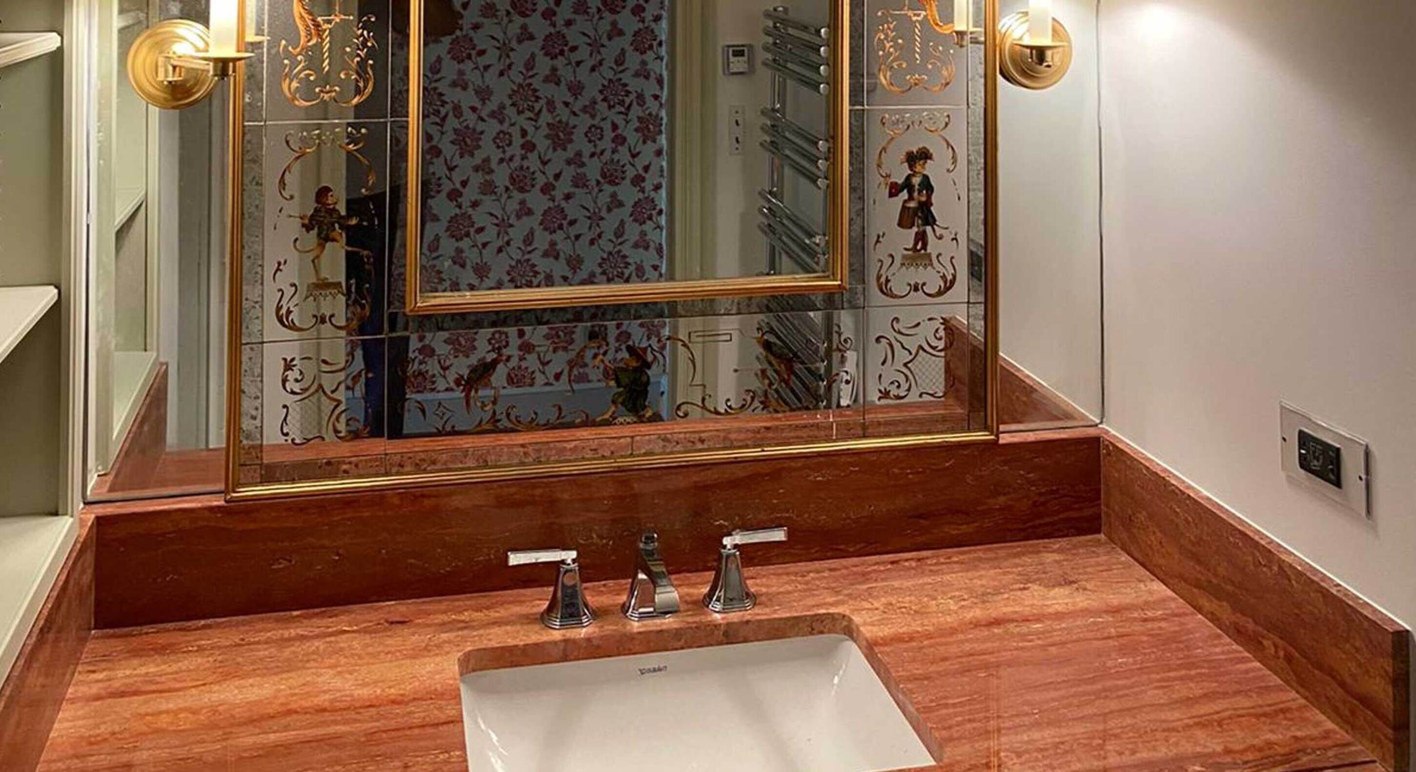 romantic suite | bathroom | hair dryer, bathrobes, towels, soap