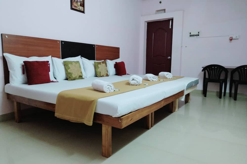 Royal Green Accommodation