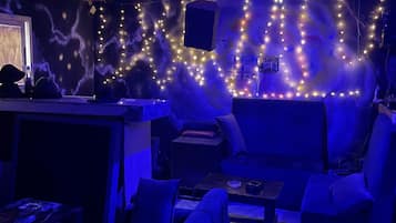 2 bares o lounges