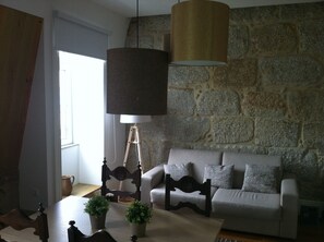 Appartamento, 1 camera da letto (4 pax) | Area soggiorno | TV a schermo piatto