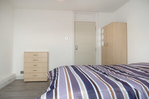 Double Room, 1 Double Bed | Iron/ironing board, free WiFi, bed sheets - Oban Street Deluxe Guest Room (London)