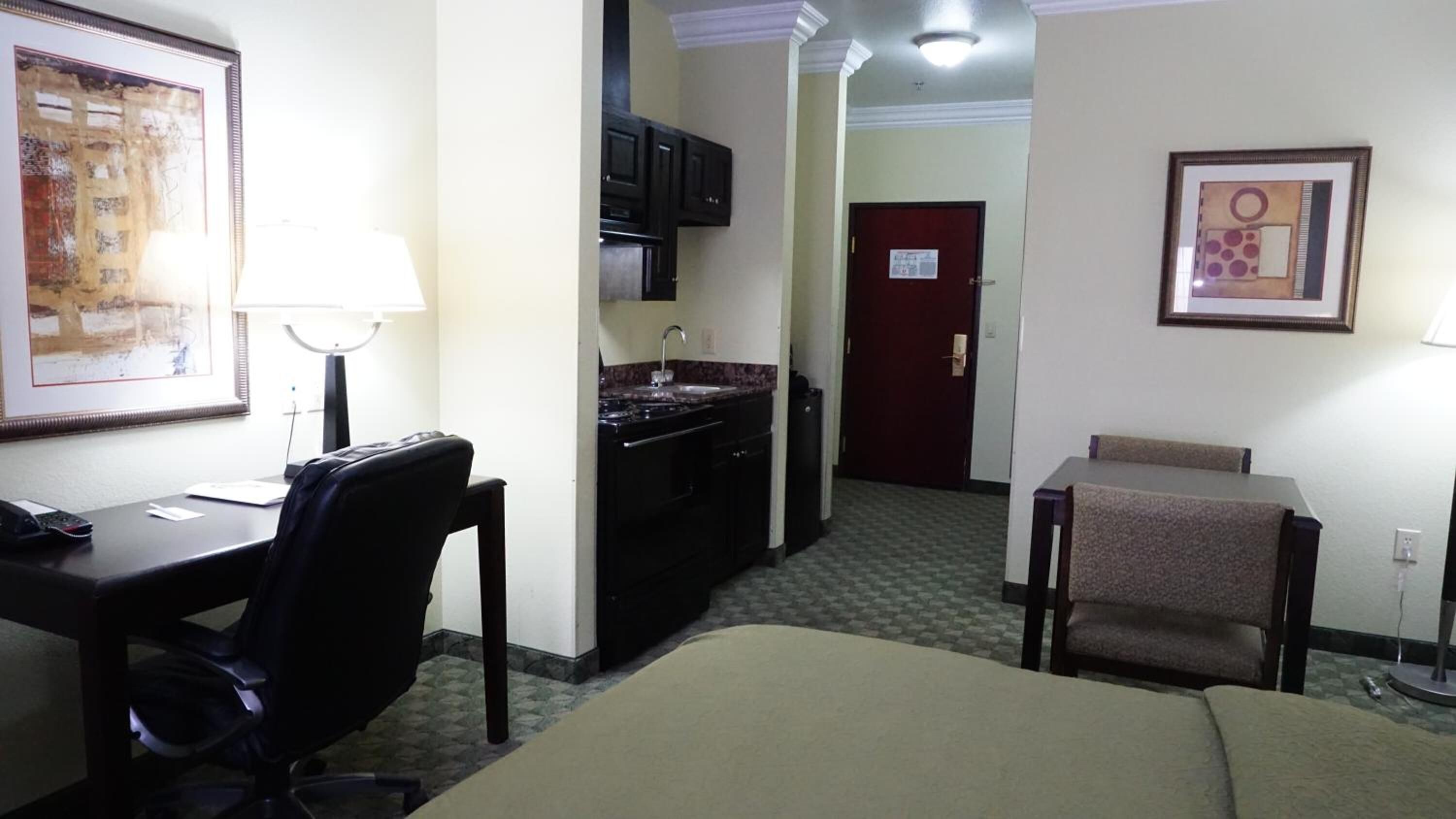 in-room safe, desk, laptop workspace, blackout curtains