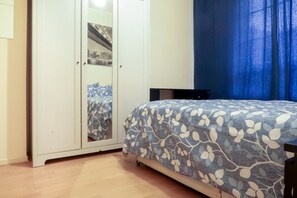 Double Room, 1 Double Bed | Iron/ironing board, free WiFi, bed sheets