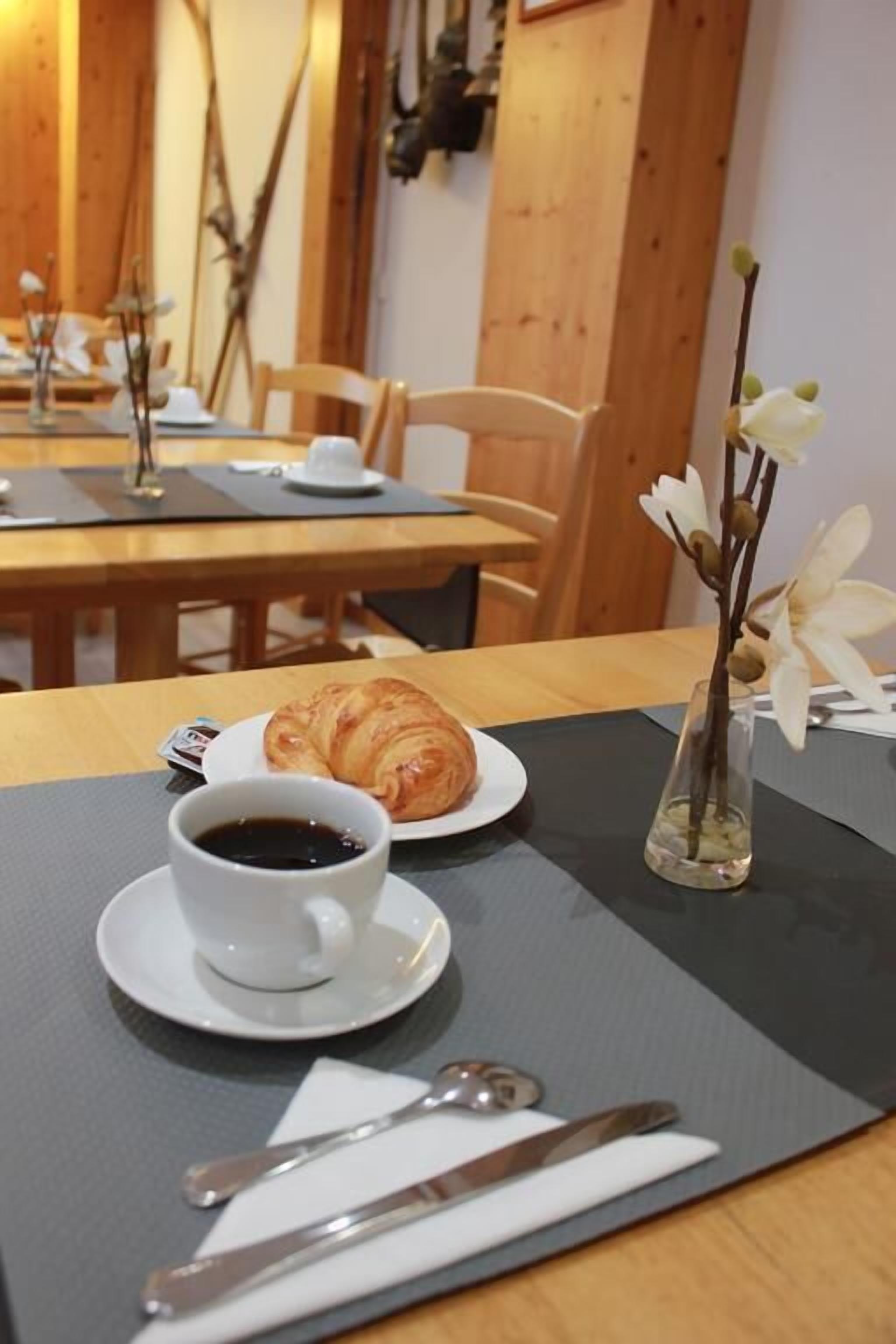 daily buffet breakfast (eur 12 per person)