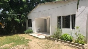 Unclassified image, 4 of 13, button - Posada Miss Claris (San Andrés)