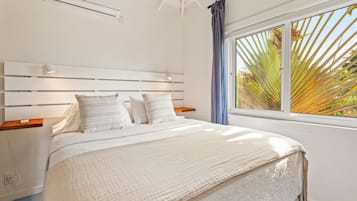 5 slaapkamers, een kluis op de kamer, een bureau