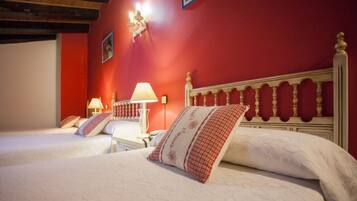Twin Room | Bed sheets
