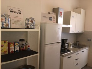 Private kitchen - Affittacamere Delfo (Pisa)