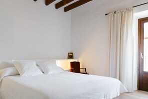 Apartment, 1 Bedroom, Mountain View | Individually decorated, individually furnished, laptop workspace - Agroturismo Filicumis (Lloseta)