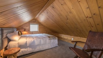 House | 2 bedrooms, desk, free WiFi