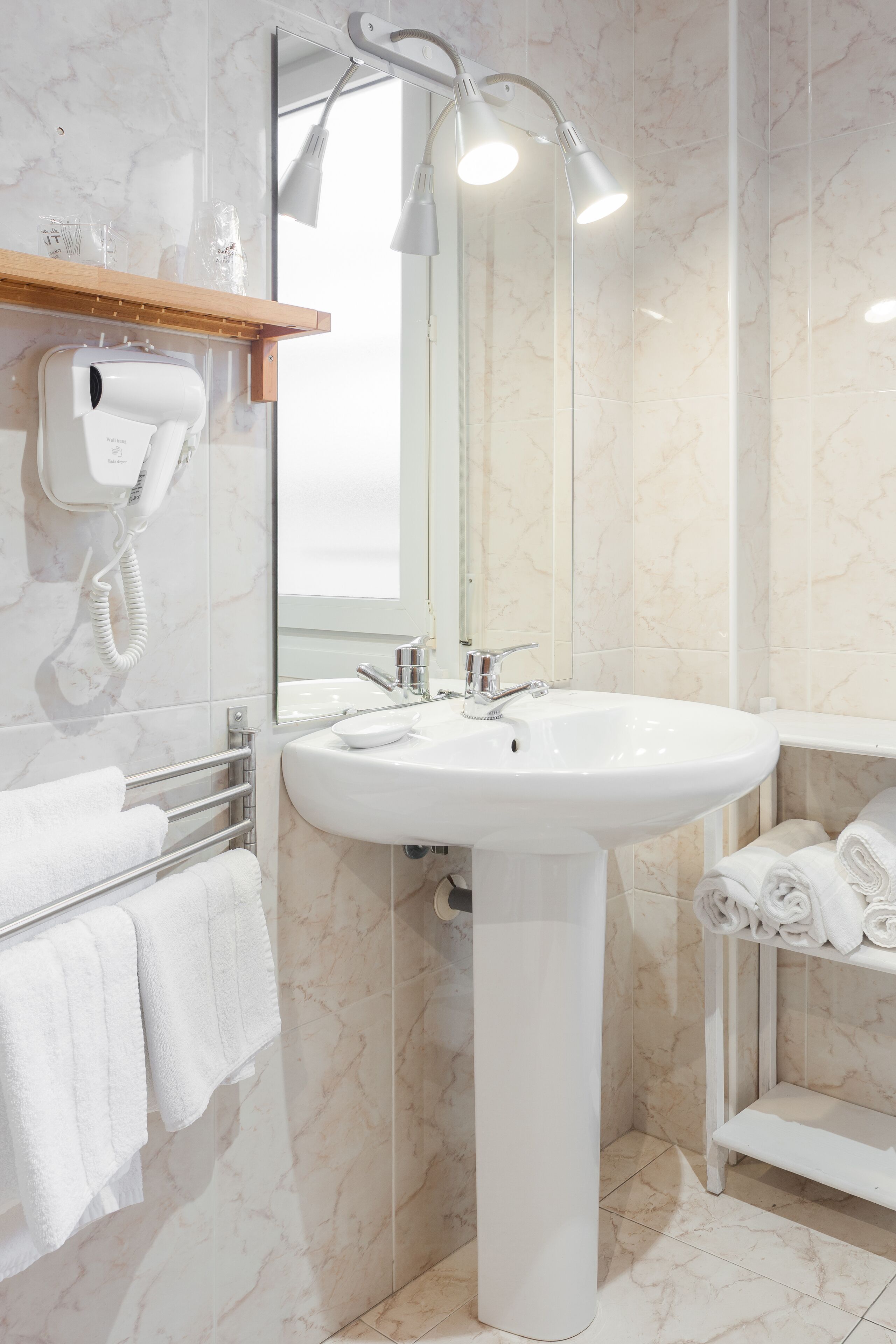 quadruple room | bathroom | shower, free toiletries, hair dryer, towels