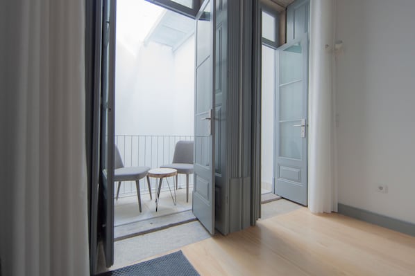 Iron/ironing board, free cots/infant beds, free WiFi, bed sheets