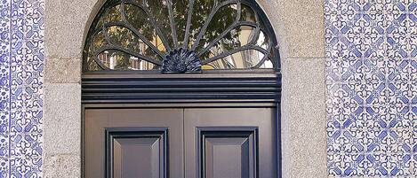 Entrada al alojamiento