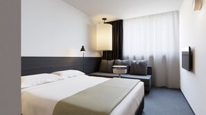 Télévision LCD de 81 cm avec chaînes numériques, télévision