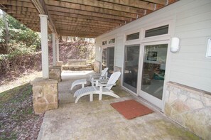 House | Terrace/patio