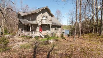 House | Kawasan hartanah