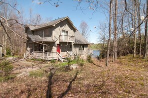 House | Property grounds - Woodland Pond (Davis)