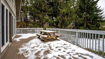 Maison (Valley View Lodge) | Balcon