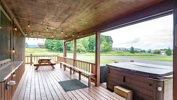 House | Bahagian luar