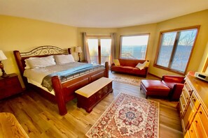 House | Exterior - Spruce Lodge (Davis)