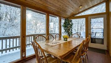 House | Bahagian luar