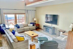 House | Exterior - Spruce Lodge (Davis)