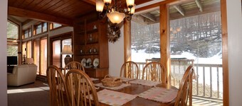 Ski Inn